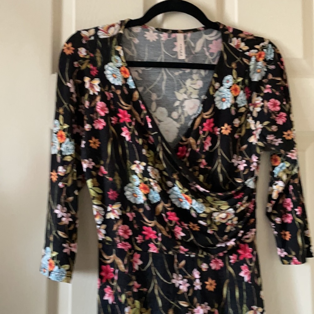 GORGEOUS Gilli botanical v neck jersey dress - Picture 7 of 10